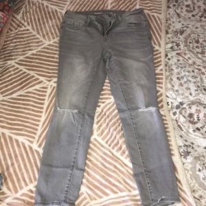 Grey skinny jeans